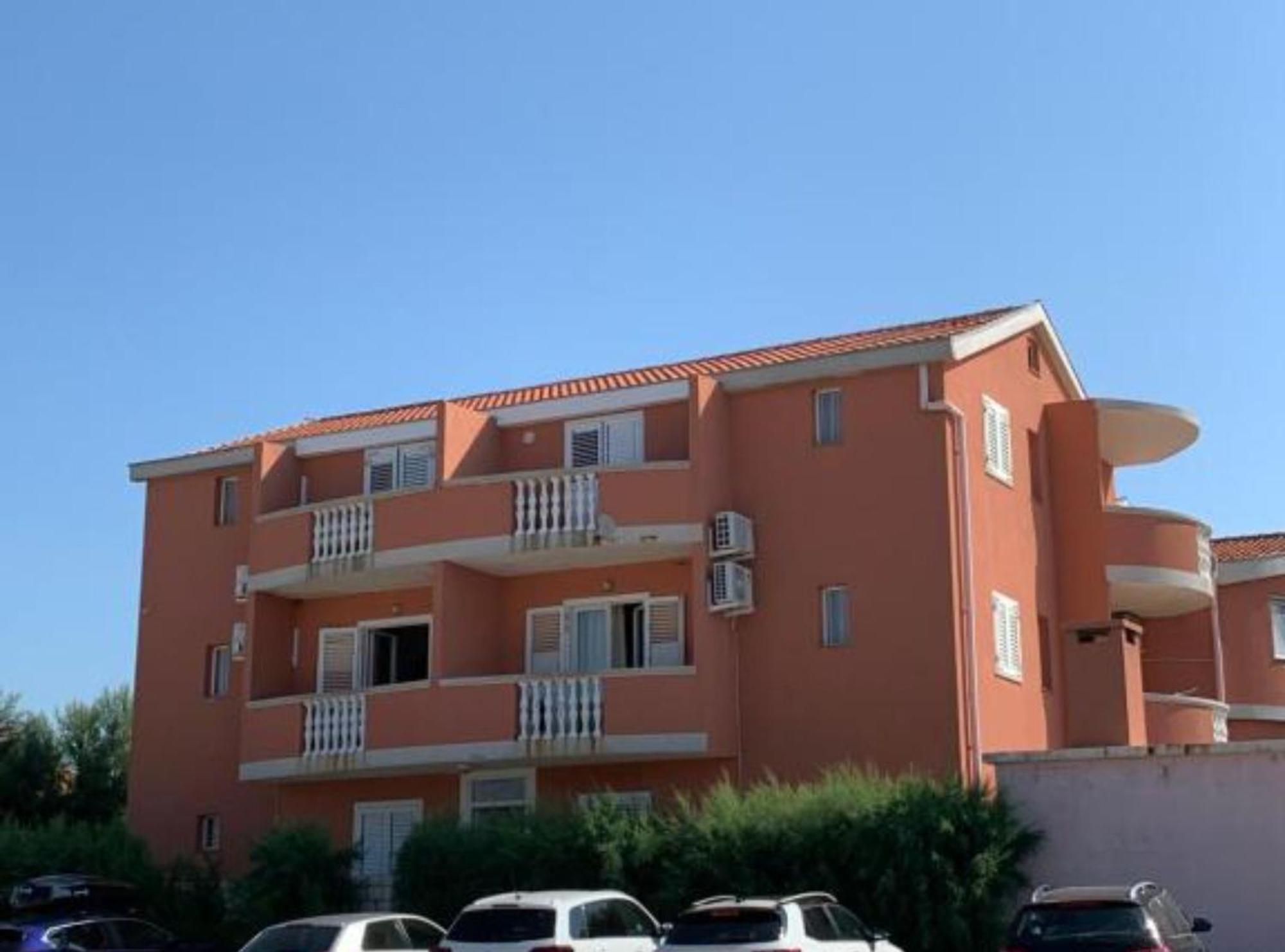 Apartments Ata Razanac Exterior photo